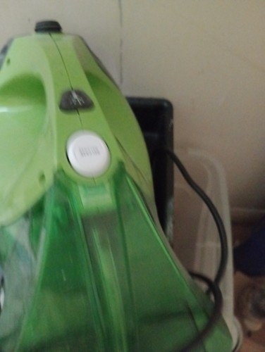 Carpety and upholstery cleaner